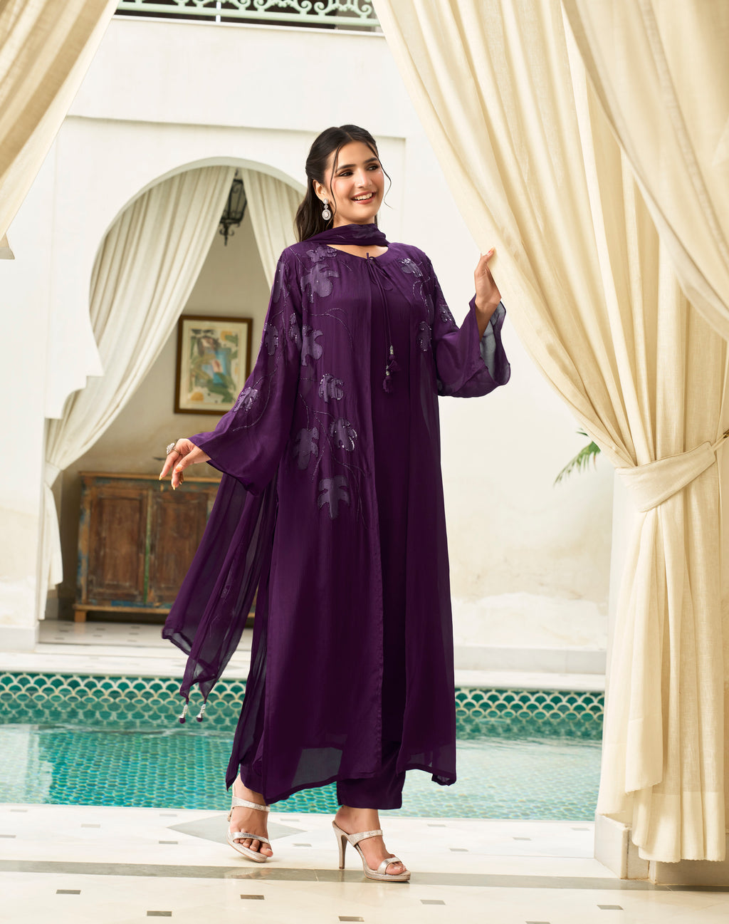 WINE EMBROIDERED ETHNIC SET