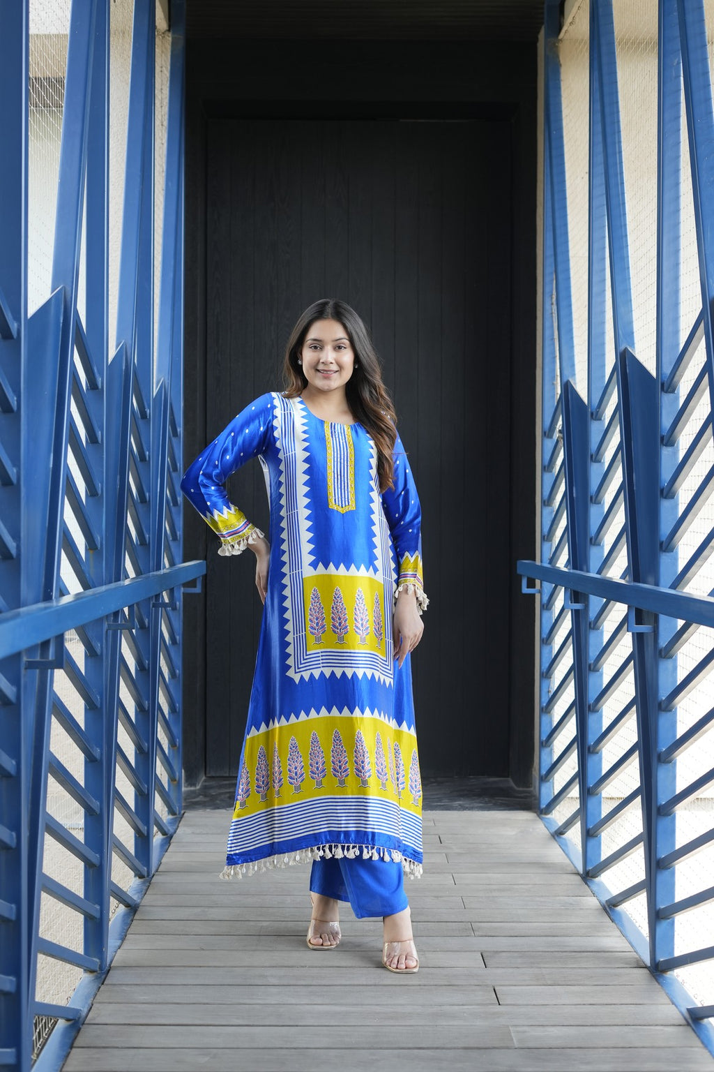 Floral Motif gaji Kurta Set