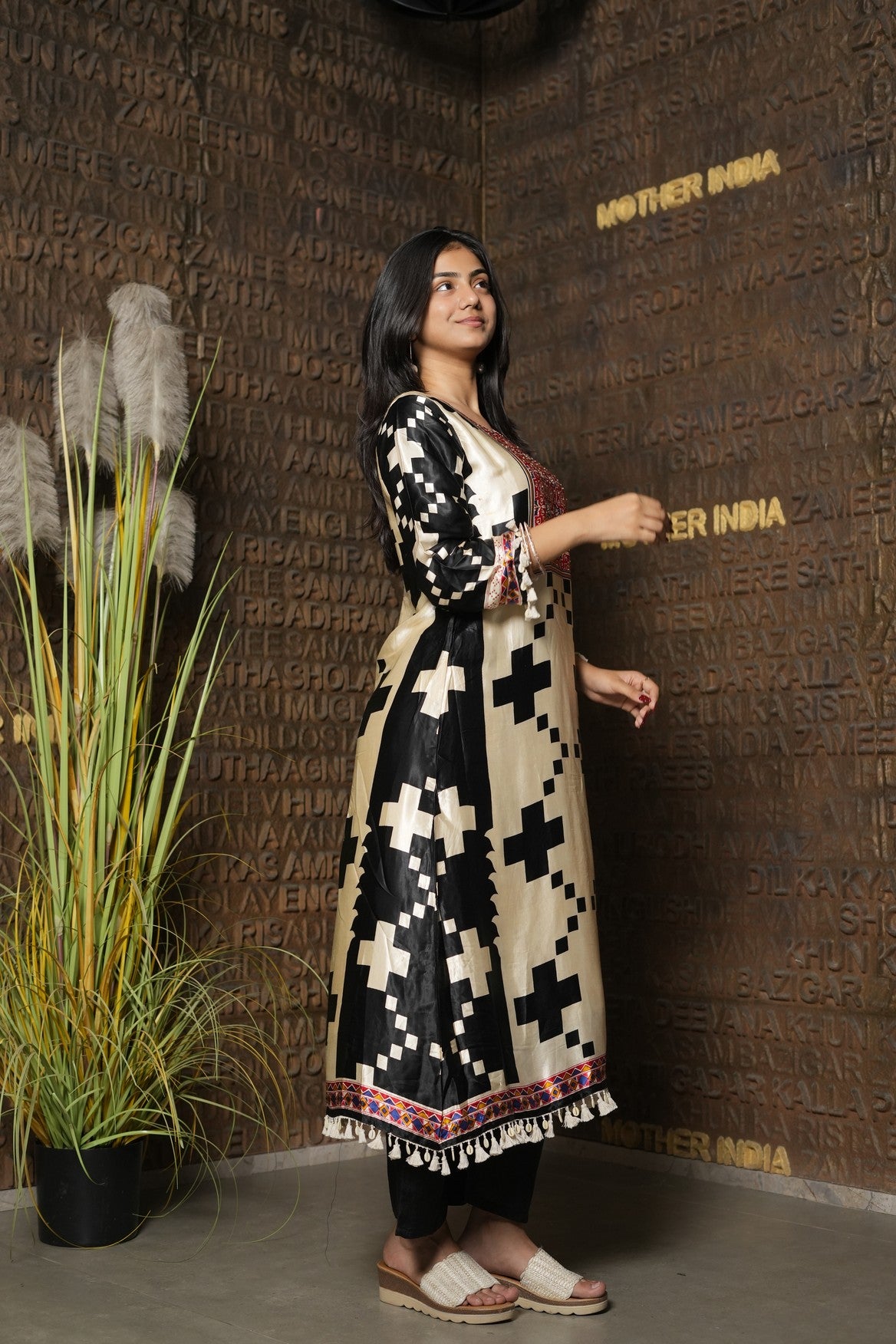 Monochrome Jashn Printed Ensemble