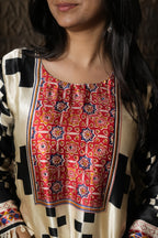 Monochrome Jashn Printed Ensemble