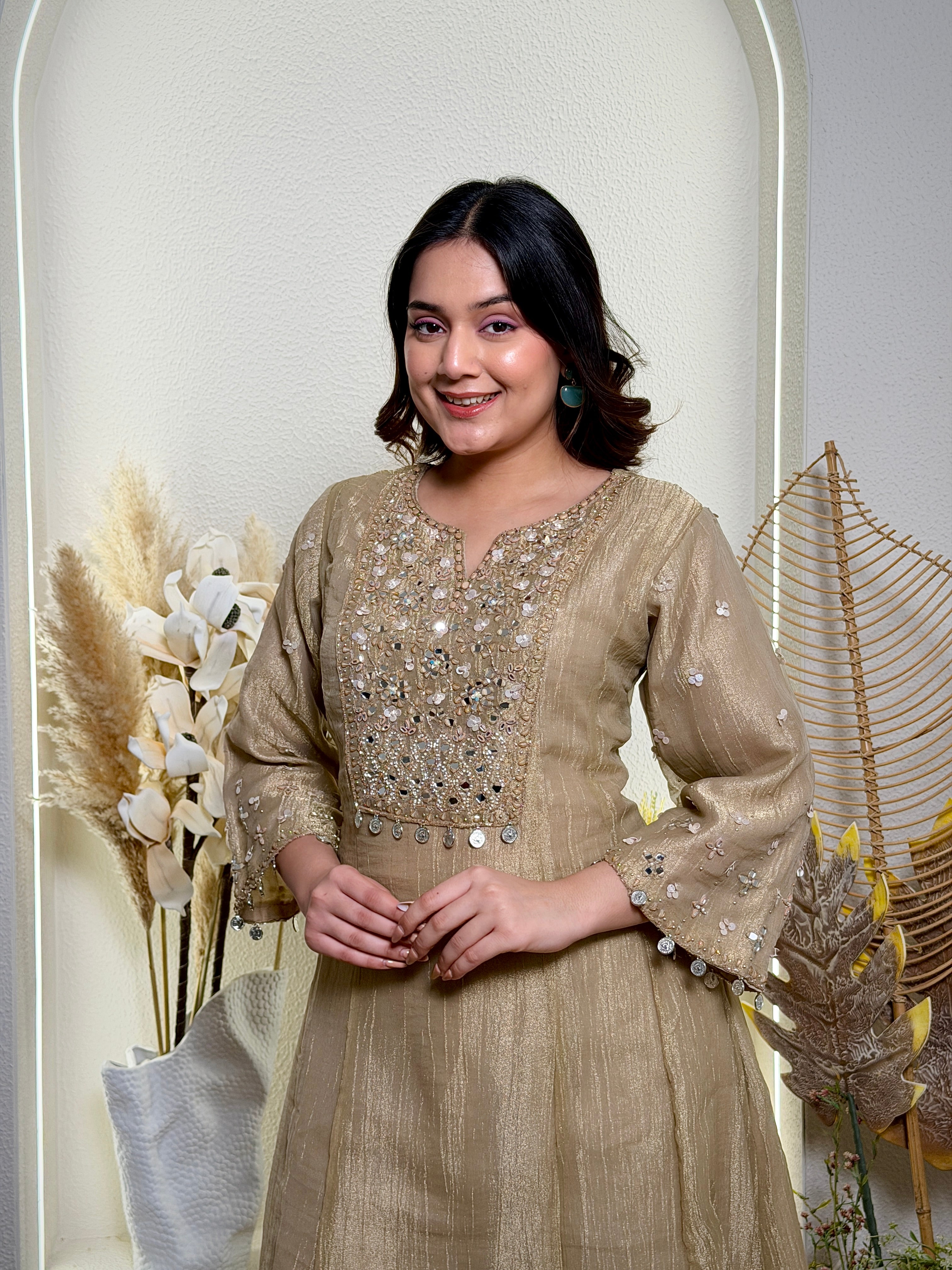 Noor Champagne Festive Set