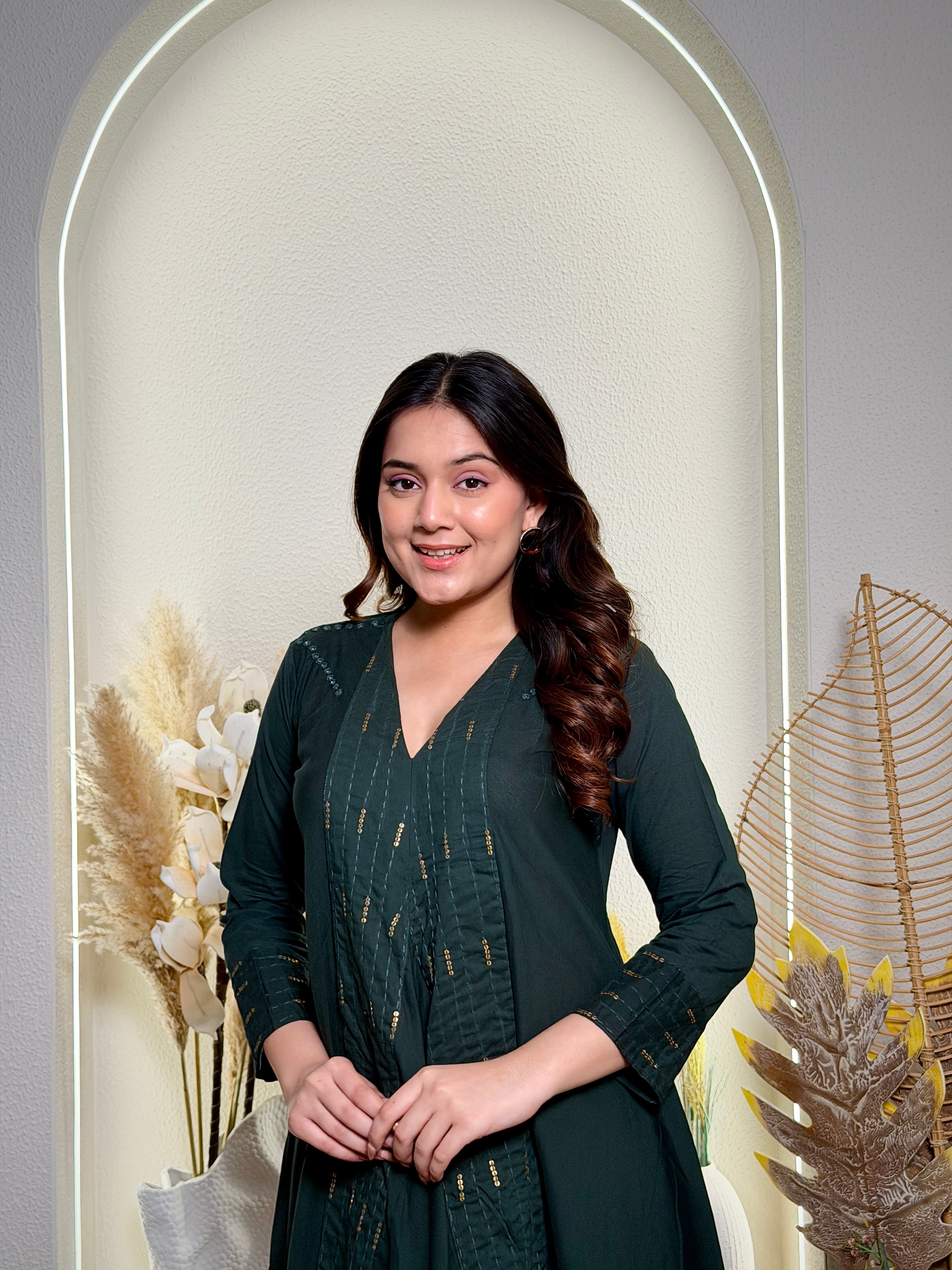 OLIVE ELEGANCE KURTA ENSEMBLE