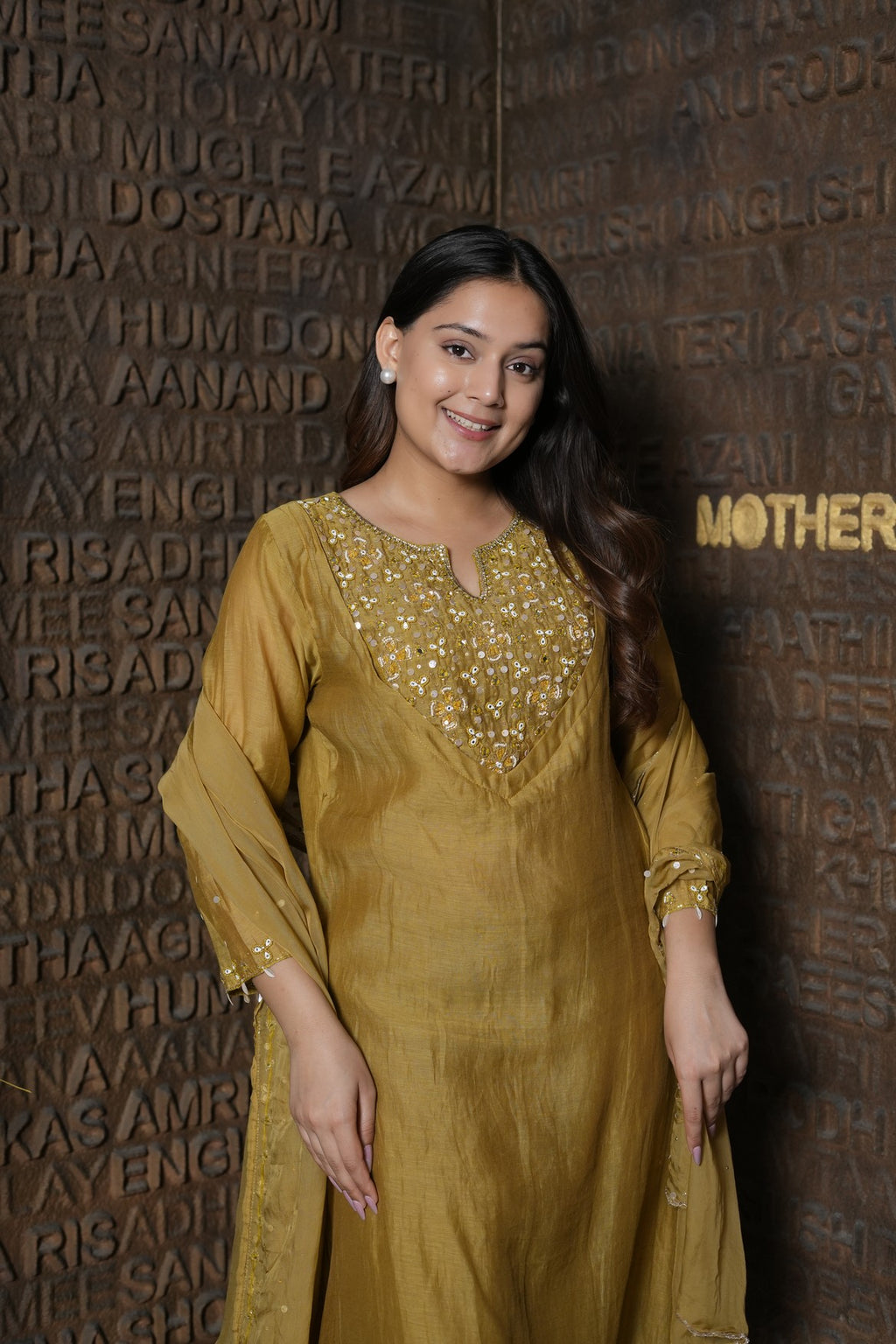 Mustard Aabroo Festive Ensemble