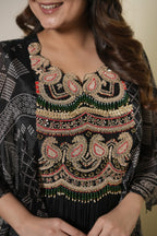 Black Printed Pleated One-Piece Dress