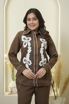 FLORAL EMBROIDERED SHIRT AND WIDE-LEG PANTS